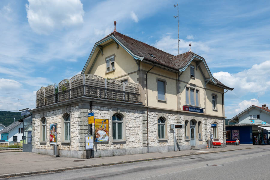 Fotostudio, Bahnhof Embrach - Freienstein, Kloten, Bülach